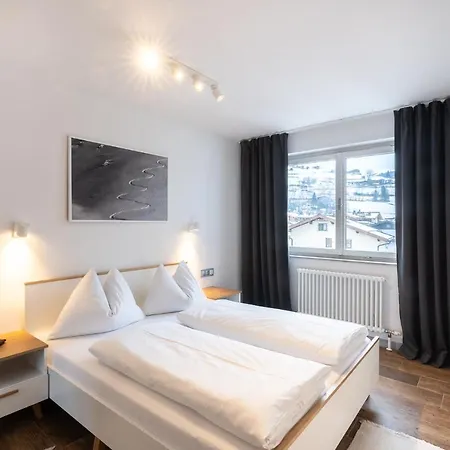 Apartments Domizil Egger Appartement *