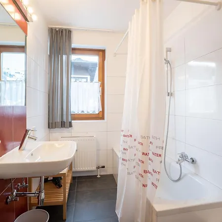 Apartments Domizil Egger