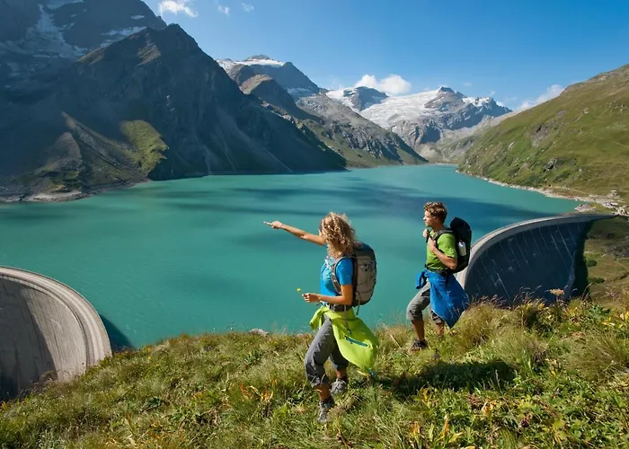 Kaprun Apartments アパート